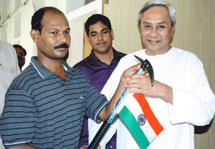 CM flags off Ganesh Jena Everest expedition.