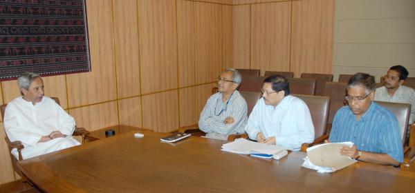 Chief Minister Shri Naveen Patnaik reviewing the Establishment of new Fire Station at Ssecretariat.