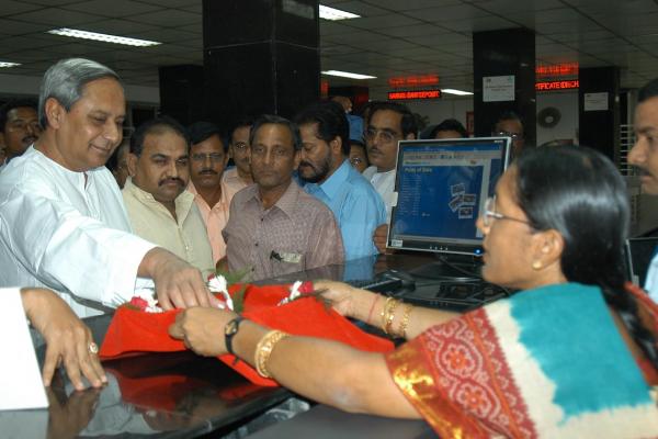 Naveen Patnaik Launching of Statewide e-payment of Motor vehicle taxes & fees in Designated Post Offices at GPO, Bhubaneswar.
