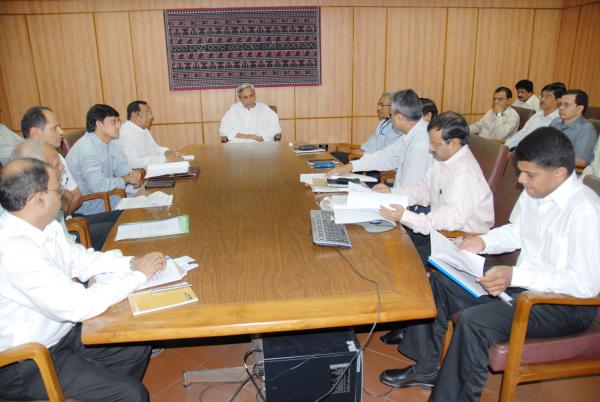 Naveen Patnaik discussing on permanent solution for water supply problem of Berhmpur City at Secretariat. 