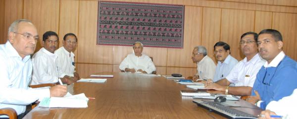 Chief Minister Shri Naveen Patnaik reviewing on implementation of Forest Right Act at Secretariat on 22-7-2011.