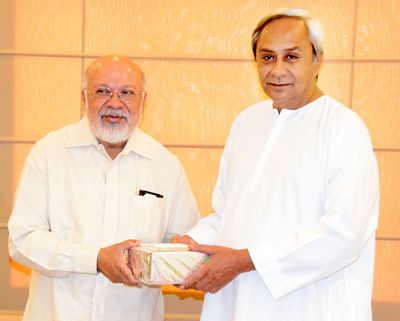 Chief Minister Shri Naveen Patnaik with His Excellency Mr. Tariq A. Karim, High Commissioner of Bangladesh at Secretariat Date-17-May-2012