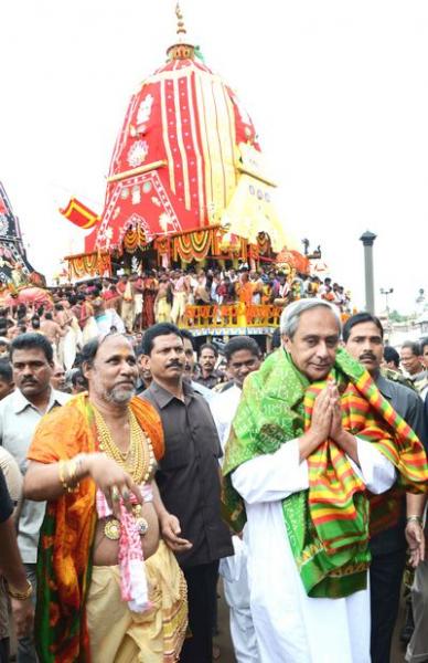 Chief  Minister  Shri  Naveen  Patnaik    at  PURI RATHA YATRA  Dated-21-Jun-2012