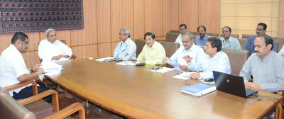 Chief Minister Shri Naveen Patnaik reviewing on Odisha State Employment Mission at SecretariatDate-15-Sep-2012