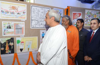 Chief Minister Shri Naveen Patnaik going round the art exhibition on the occasion of State Level Function on Vigilance Awareness Week-2012 at Rabindra MandapDate-01-Nov-2012