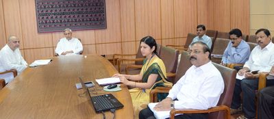 Chief Minister Shri Naveen Patnaik reviewing on Rastriya Madhyamika Sikhya Abhiyaan at SecretariatDate-03-Nov-2012