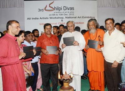 Chief Minister Shri Naveen Patnaik at the International Child Art Exhibition on the Occasion of 3rd Shilpi Divas at Jaydev Bhawn Dated-08-Dec-2012