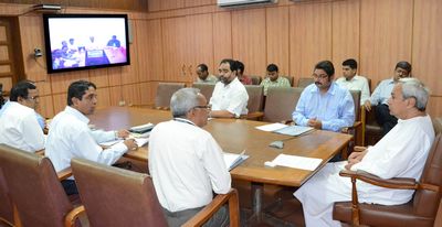 Chief Minister Shri Naveen Patnaik Video Conferencing with Collectors discussing on Paddy Procurement at SecretariatDate-13-Dec-2012
