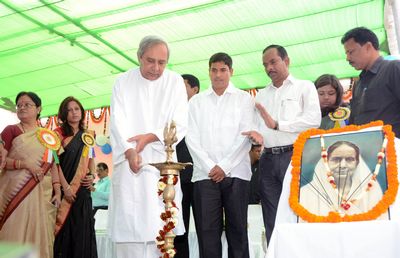 Chief Minister Shri Naveen Patnaik lighting the lamp of R.D. Womens College Student Union FunctionDate-16-Jan-2013