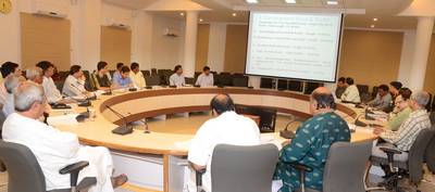 Chief Minister Shri Naveen Patnaik reviewing on Nabakalebara-2015 at Secretariat