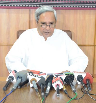 Chief Minister Shri Naveen Patnaik giving his reactions to media on Railway Budget 2013-14