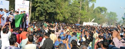 Chief Minister Shri Naveen Patnaik flagging off Biju Patnaik Mini Marathon at Biju Patnaik Park