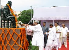 Utkalmani Gopabandhu Jayanti celebrated in Orissa