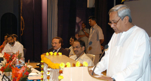 Naveen Patnaik addressing the gathering on the occasion of the Workshop on 
