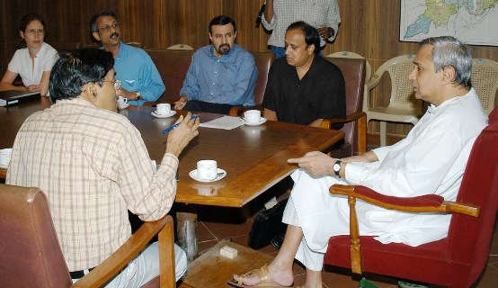 Senior Representatives of World  Bank discussing  with Chief Minister Shri Naveen Patnaik  at  Secretariat.