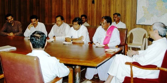 Naveen Patnaik meeting with Members of Estimates Committee of Parliament at Secretariat.