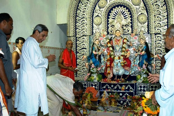  Naveen Patnaik  visiting Gajalaxmi Puja  mandaps at Dhenkanal.