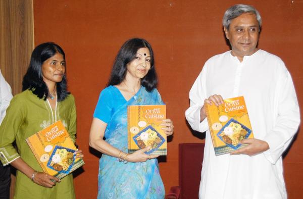 Naveen Patnaik releasing the Book Healthy Oriya Cusin righting by Bijoylaxmi Hota at Secretariat.