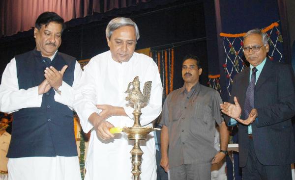 Naveen Patnaik lilting the lamp at the  Commencement of  Academic program of NISER at Bhubaneswar.