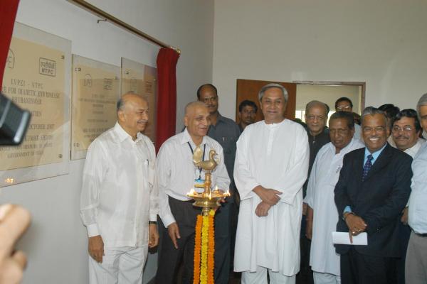 Naveen Patnaik and Union Minister Shri Sushil Kumar Shnde inaugurating NTPC-LVPEI Bhubaneswar Centre for Sight Enhancement, Diabetic Retinopathy Centre & Eye Tranma Centre at LV Prasad Eye Institute, Bhubaneswar.