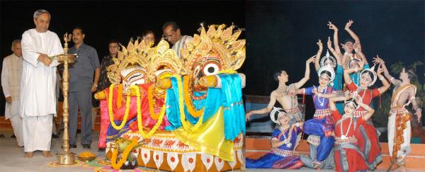 Naveen Patnaik inaugurating the Konrak Dance Festival at Konarak.