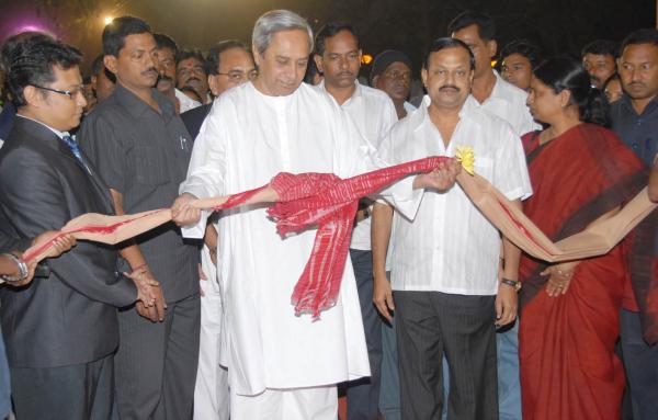 Naveen Patnaik inaugurating Toshali National Crafts Mela at Janta Maidan, Bhubaneswar.
